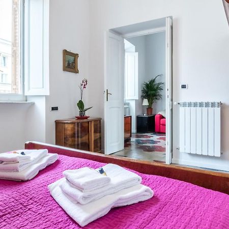 Relax Apartment Zanardelli, Piazza Navona Рим Екстериор снимка