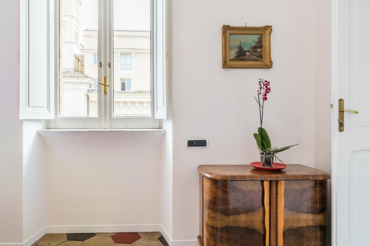 Relax Apartment Zanardelli, Piazza Navona Рим Екстериор снимка